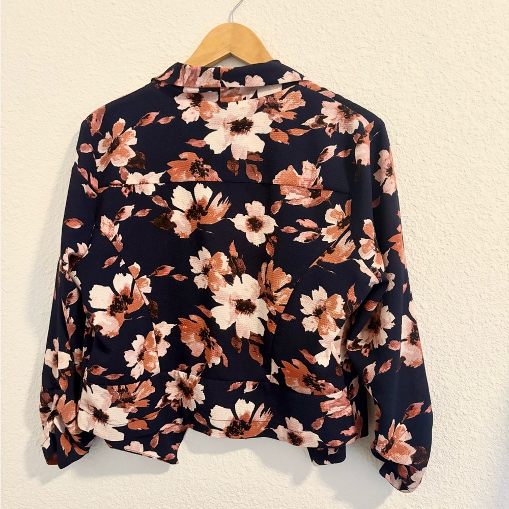 Iris Floral Drape Blazer - Picture 3 of 5